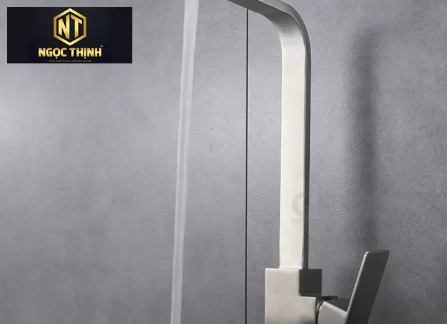 VÒI RỬA BÁT GF-304S tại Phú Thạnh